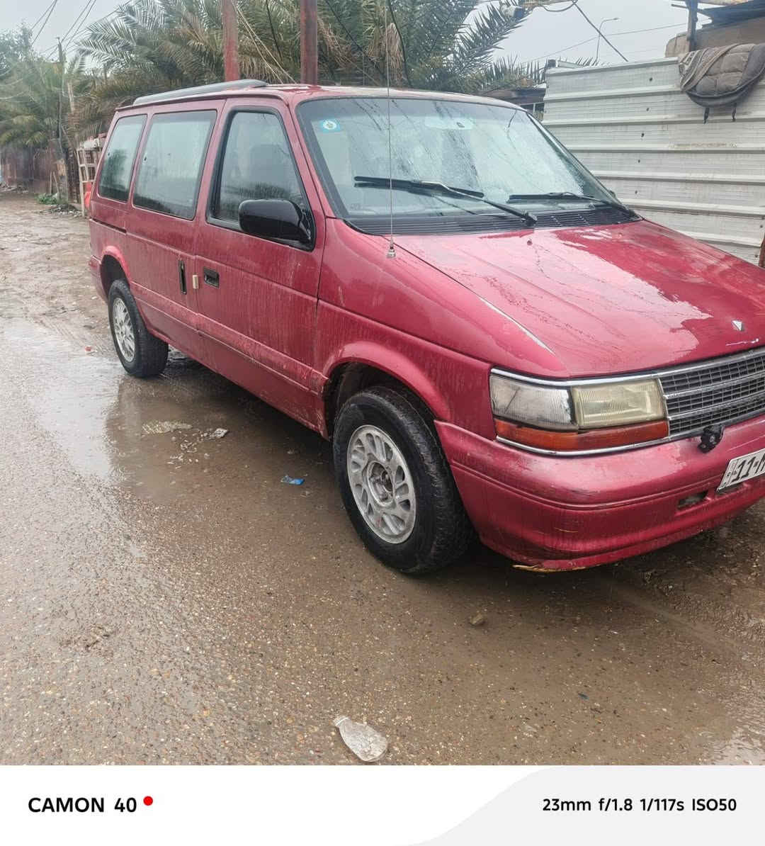 السلام عليكم
دوج كرفان 1995
محرك 3000 بلاد 
كير كهربائي 
غرفه جديده 
سياره بلاديه ماعده الهلالات معمره 
سياره أحله من الصور 
رقم دولي بغداد 
تحويل ثاني يوم 
مكان السياره بغداد الشعله 
***********
السعر 38$
