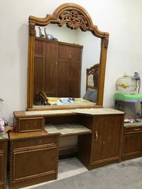 غرفه نوم • نضيفه • دولاب بابين