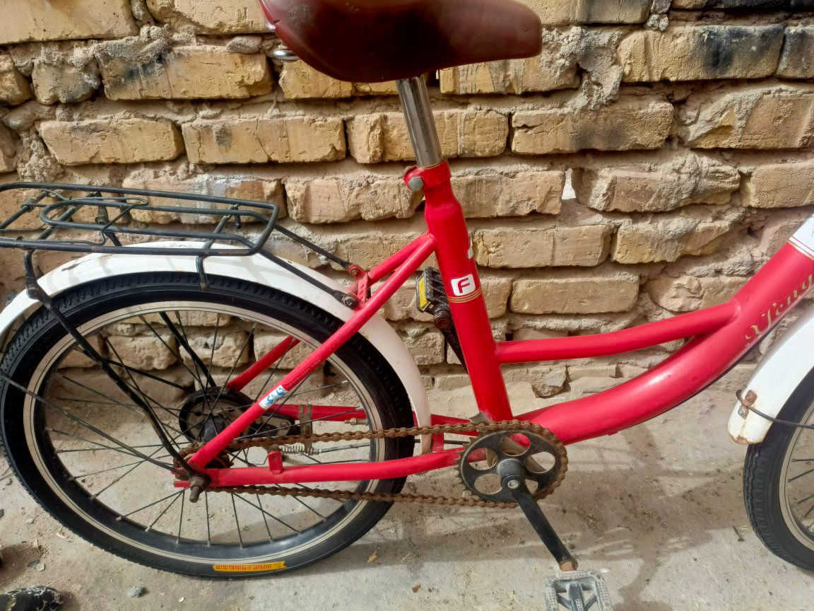 بايسكل حجم 20 نظيف وجاهز كل نقص مابيه ب60 وبي مجال قليل مكاني الناصريه مركز ناصرية, ذي قار


**إذا كنت صاحب هذا الإعلان وتريد حذفه لأي سبب، رجاءا أرسل رسالة إلى الدعم الفني**