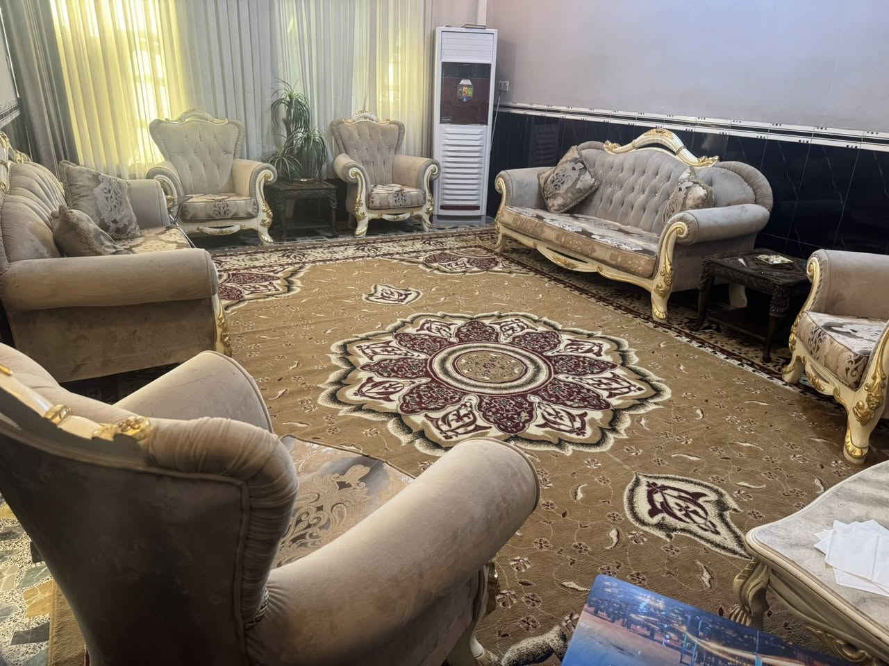 #البيع_بالقسط_50_الف_بالشهر_وبدون_مقدمه 💥💰
تخم مصري مستخدم كلش مرتب ونظيف خشب درجه أولى سفنج درجه أولى  10 مقاعد  مع طبله كبيره    

 
***********
***********
