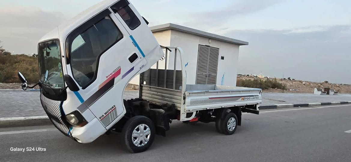 بسم الله الرحمن الرحيم 
 للبيع كيه فونتيرا ام عيون موديل 2000رقم بغداد تحويل مباشر مكينه كير 3000خير من الله  حداديه تخم تاير  كهربائيات  كله شغاله  شاصي رقم شاصي كفاله السعر (68)وبيه مجال مكان السياره البصره  رقم الهاتف ***********\***********
