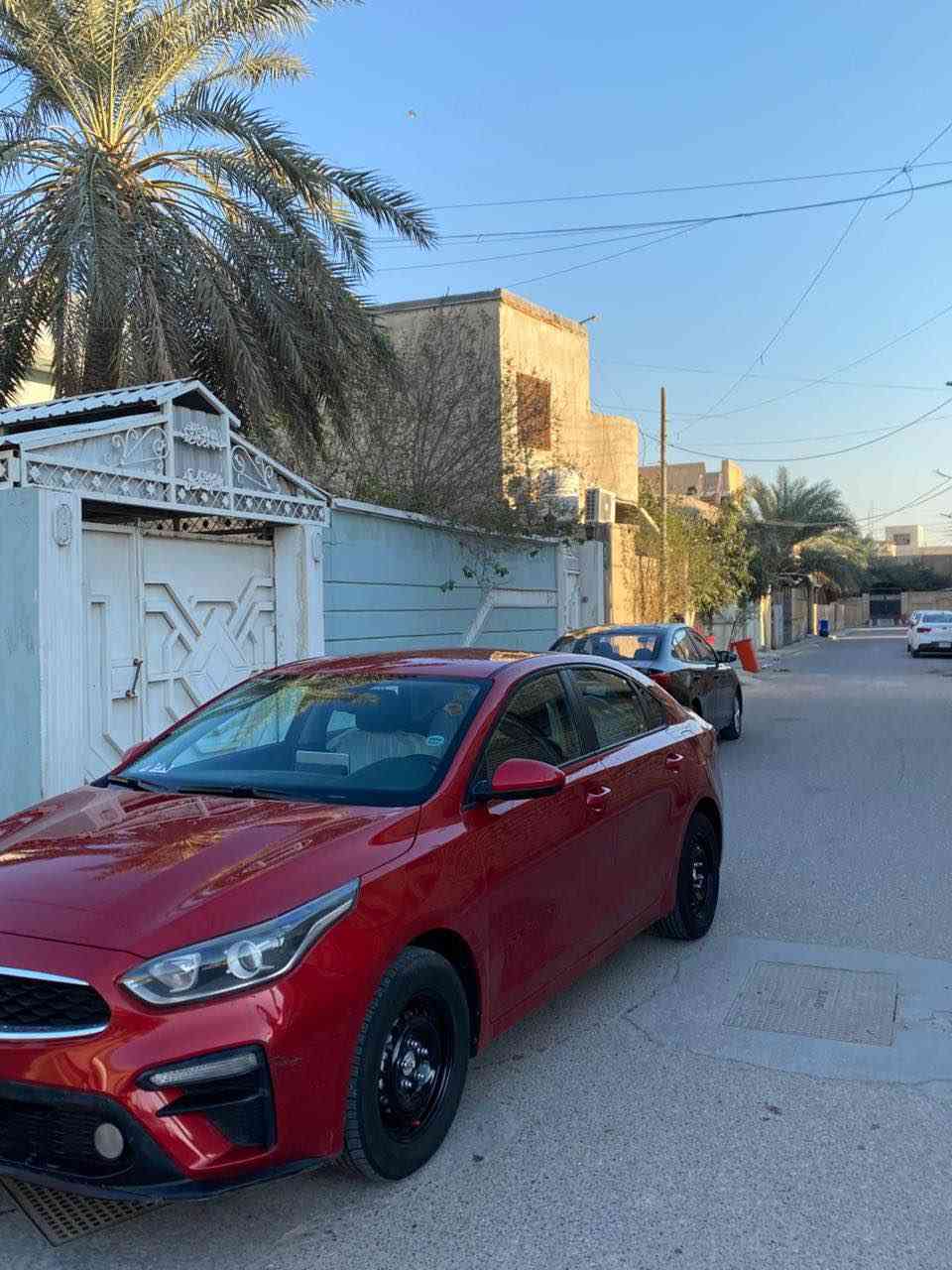 السلام عليكم سيراتو خليجي مديل 2020   لون احمر مميز كفاله عامه حته بارد حته دعاميات ماعده طختين شوف عين مكينه وكير وتبريد وحداديه مكفولات مكينه وكير بلاديات سياره جديده وجاهزه من كل نواحي ماناقصه برغي رقم ربيل سنويه منتهيه قبل شهرين نتهت بسم شركه تحويل لو وكاله حاضر موصفات نص فول مكينه ١٦٠٠ دوش مكاني بصره رقم *********** سعر ١٣٧ البصرة, العراق
