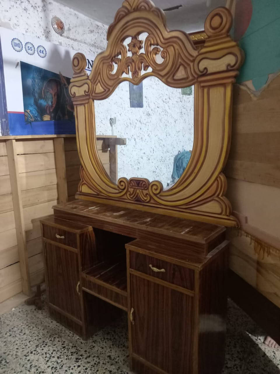 ا
السلام عليكم من رخصه صاحب الكروب غرفه للبيع الاستفسار ع هاذه الرقم ‏‪***********‬‏
