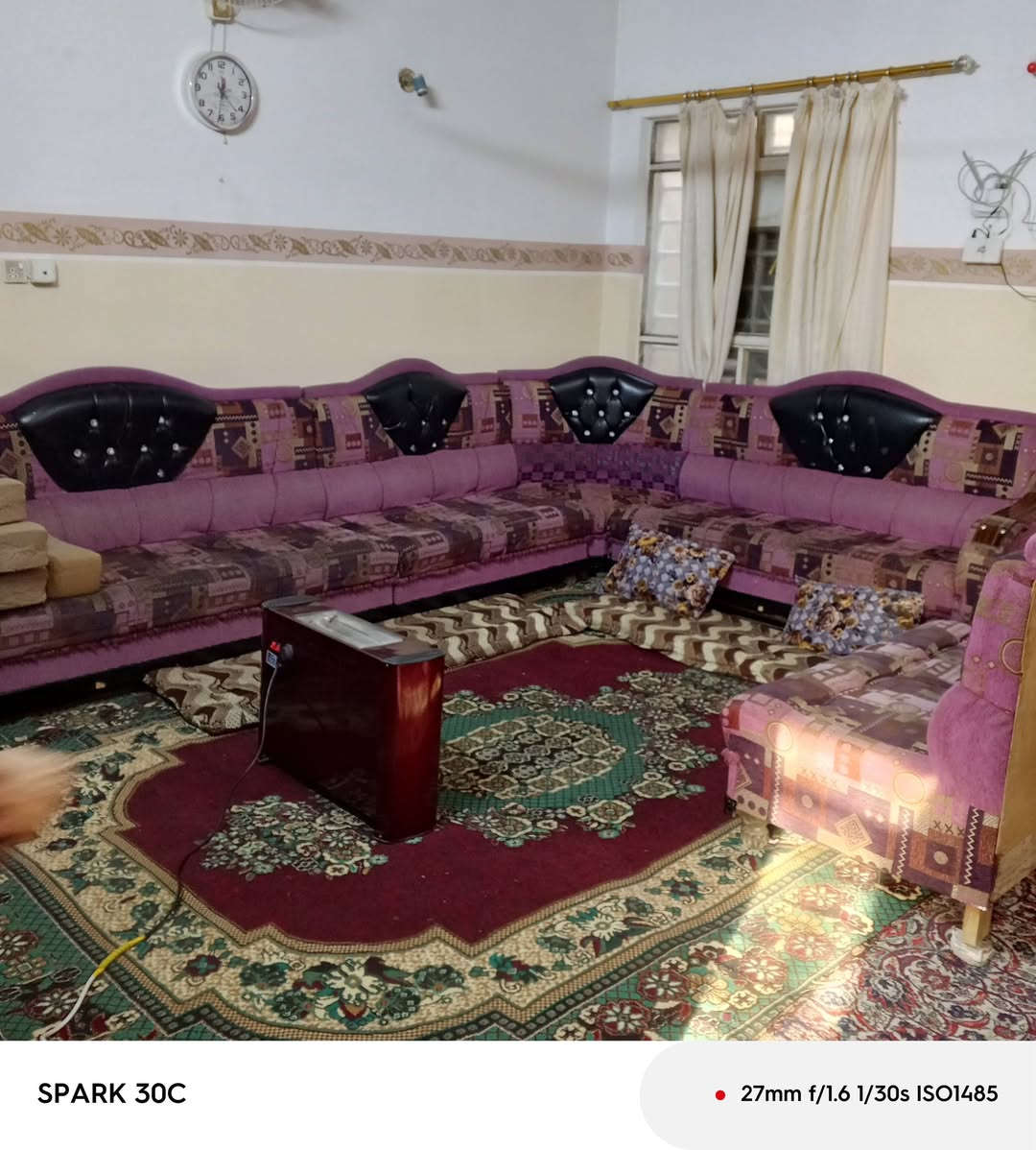 طخم قنفات  ٩ متر خشب عراقي شغل الموصل ١٢٠ الف # ***********
