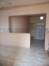 للأيجار بيت حديث في حي الجامعه  مساحته ٢٠٠ متر يحتوي على غرفتين وموزع ...