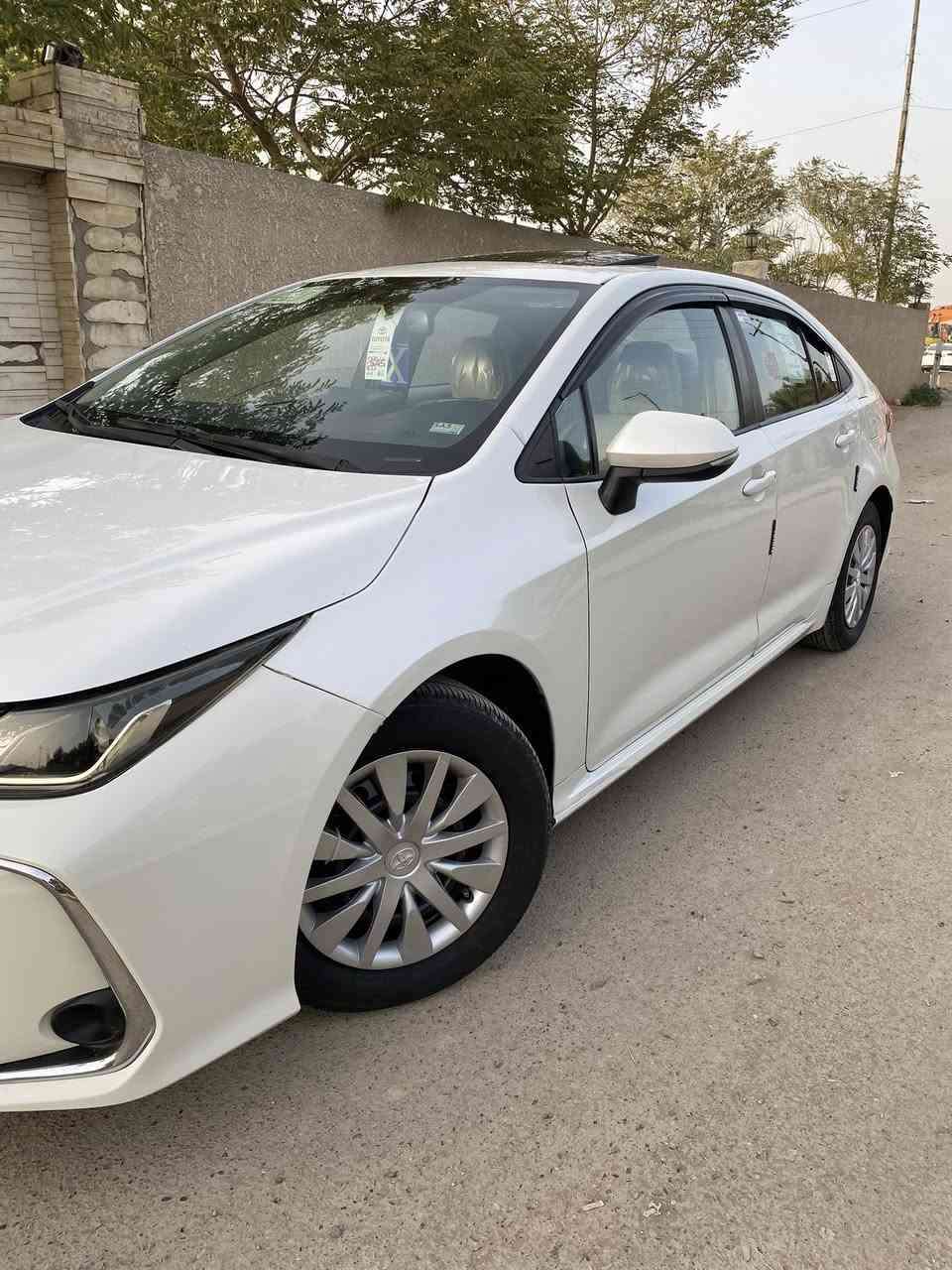 سلام عليكم
كورلا 2020 خليجي بانزين اصلي مكفولة من صبغ بيه بارد 3 مكانات                   شركة ساز   
رقم اربيل الجديد
باسم عربي موجود بغداد  
مواصفاتها
محرك 2000
منضومة زينون 
حساس امامي خلفي 
بروجكتر 
تحكمات ستيرن جهتين
كاميرا 
تبريد قطعتين 
ايرباك
نظامين قيادة sport و normal
نظام Eco لتقليل صرف البنزين 
مداخل ABS عدد 4 
السعر 155 وبيه  مجال بسيط
مكاني بغداد حي العامل  
الرقم ***********
