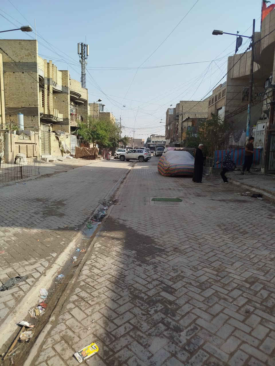 نص امامي بيه ستقبل كبيره وفوك غرفتين زاد حمام كبير وصاله قطاع 26فرع عريض قربه على شارع الكياره ***********
