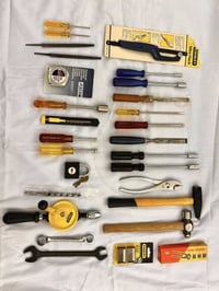 للبيع  مجموعه عددٍ يدوية ماركات عالمية اصلية جديد غير مستخدمة  صناعة ق...