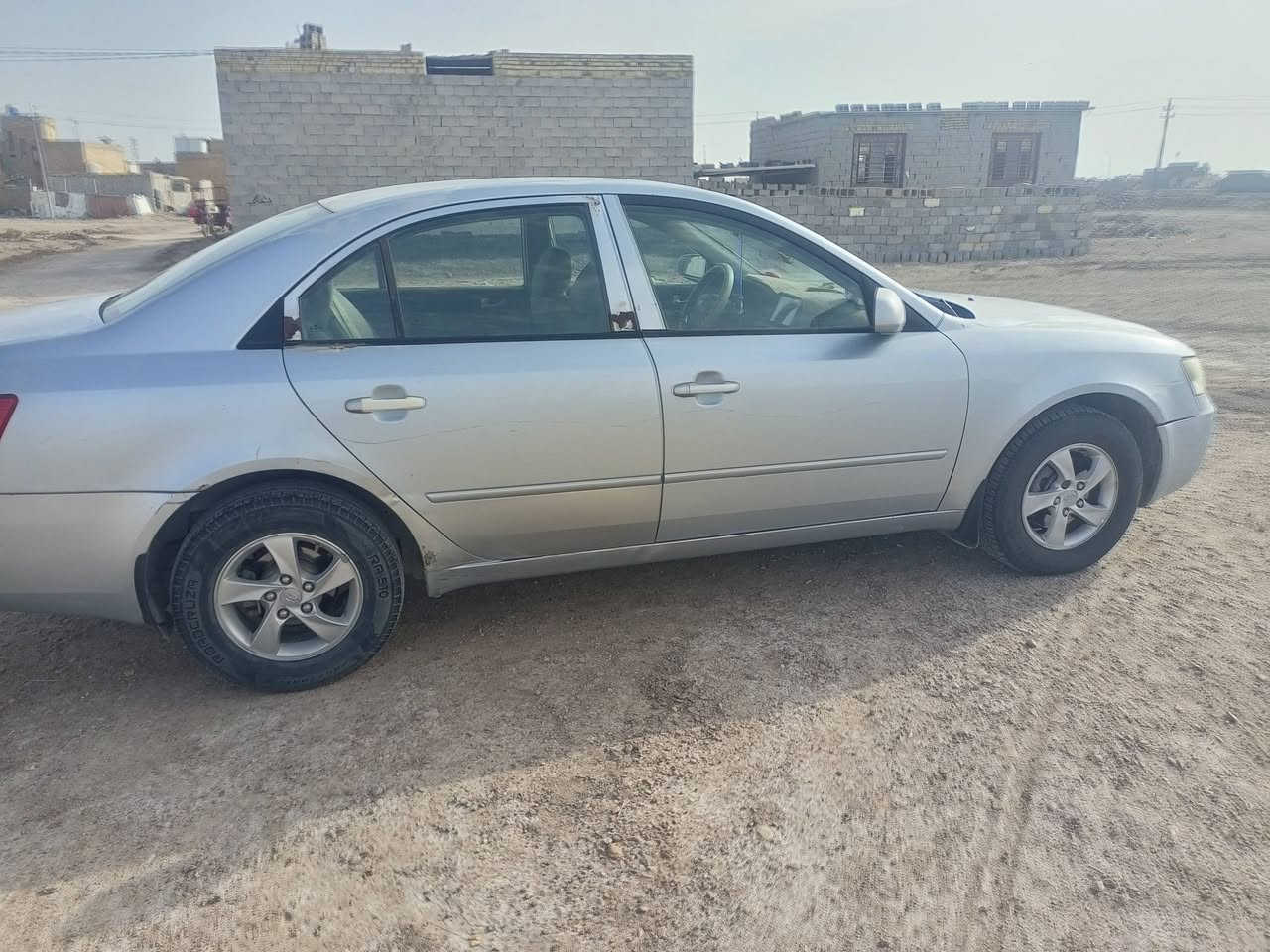 سوناتا للبيع 8 خليجي محرك 2400     رقم مميز.    155ميسان. بسمي.   العنوان ميسان حي الرحمه الاول.   السعر المطلوب.         125.  بيها مجال.  رقم الهاتف.          ***********.
