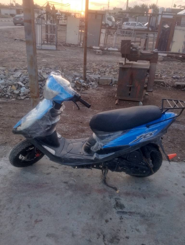 السلام عليكم ماكس عدله بلاديه برغي ممفتوح بيهة صار شهر من نازله من الرمبه ب 700 وبيهة مجال حگ الجيه 
رقم الهاتف واتساب ومتواجد فيس 
*********** بغداد, العراق
