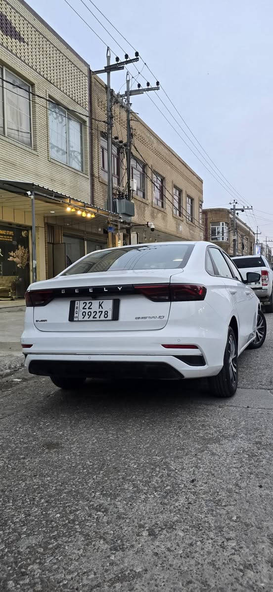 سلاو 
(جێلی ئێم گراند ٢٠٢٥ ) نیو بۆنیت سبوخ ٢ . ٣ جێگەی ساردەکوتە  نیو مواسەفات زەمانی شەریکەی لەگەڵە سەیارەیەکی زۆر خاوێنە ماڵی دۆستە
ژ:م*********** أربيل, العراق
