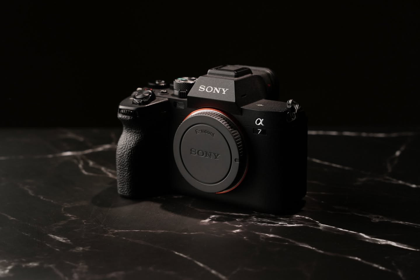 سوني a 7iv للبيع
كاميرا سوني الفا 7 مارك 4 
Sony a 7 iv 
للبيع...الشتر ١٤ الف صورة يعني جديدة 

النظافة 100% 

للتواصل خاص او على الرقم 

***********واتساب
