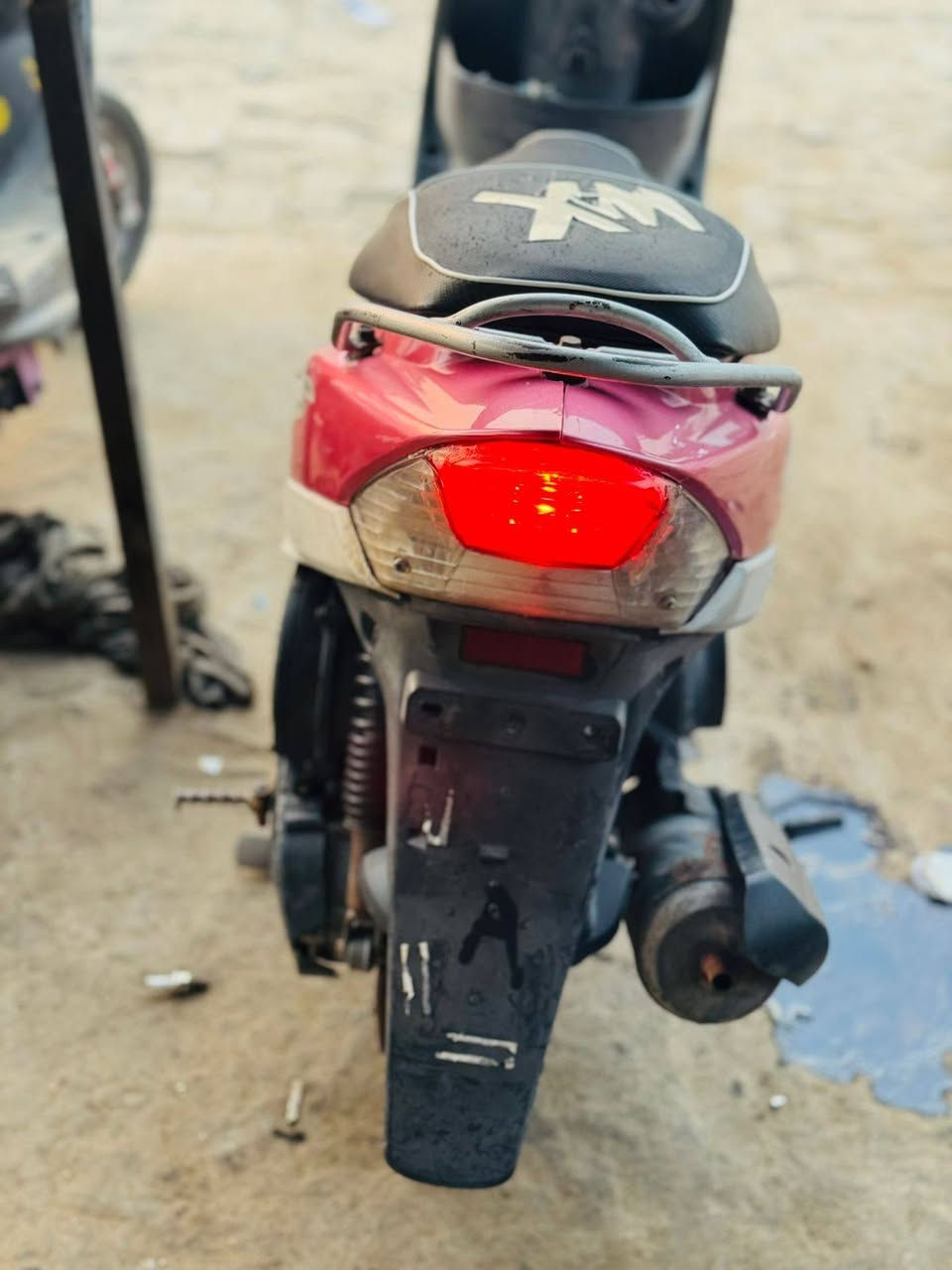 منغولي بلاديه بلاديه بلاديه
فقط بؤشه اتحاسب وياك علبرغي اذا تجاري 
كفرهه ل بلاد موجود 
600
***********
ديؤانيه دغاره
