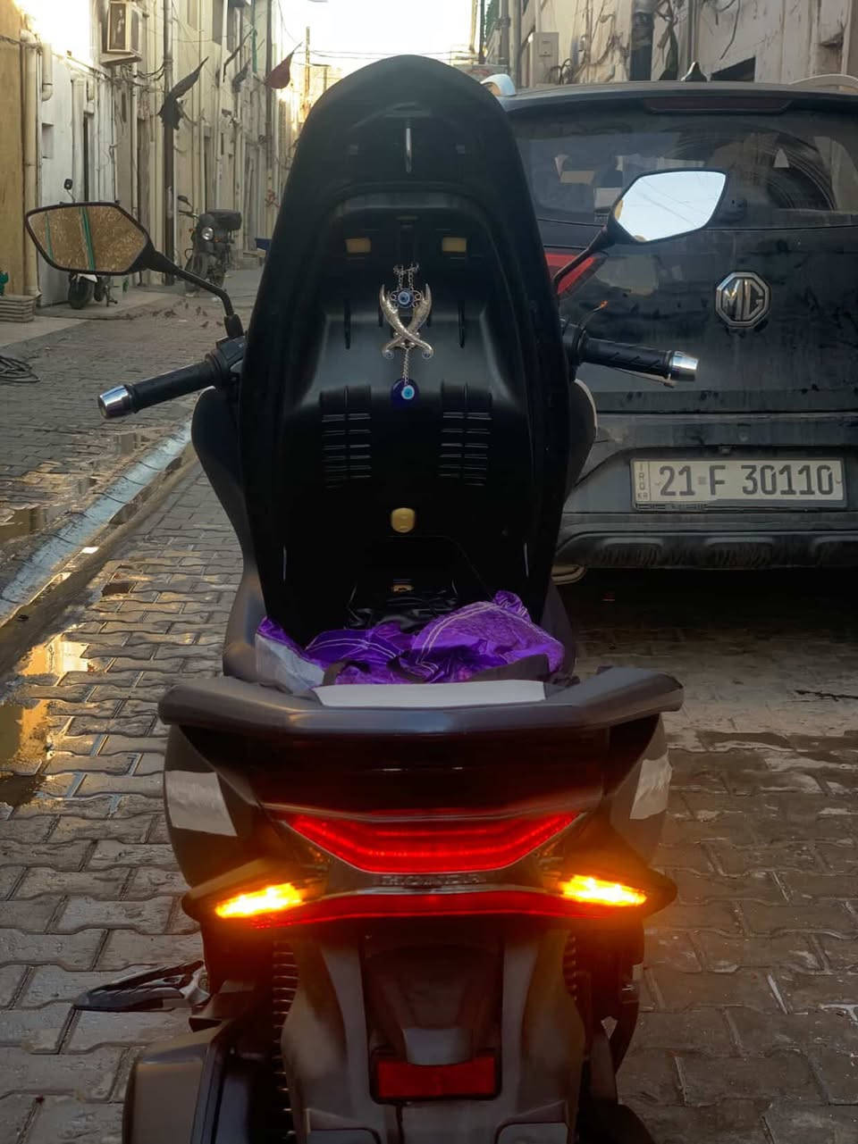 دراجه نضيفه ومناقصها شيء هاي كدامكم الاستفسار ***********
