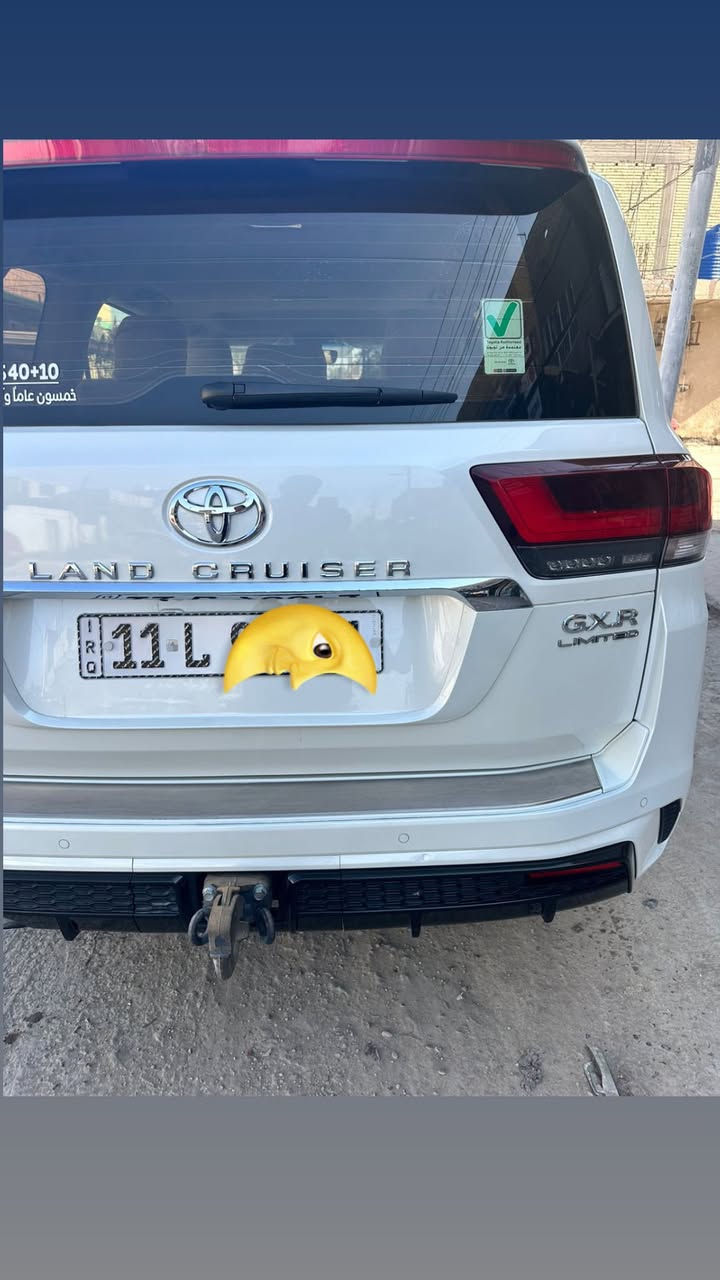 سلام عليكم
لاندكروز 
موديل 2023
السياره كلش حلوه وجديده 
لميتد ساز اصل
رقم بغداد 
ماشيه 35 الف 
ثاني يوم مداور وعروفه مواصفات الساز لميتد 
مكان السياره حله شارع 40 
بيه جلغه بصيطه ب لحيه الاماميه مو دعاميه وبيه جلغه ب دوسه فقط غير هاذا كل الحديد ودعميات مكفولات كفاله عامه 
***********
***********
