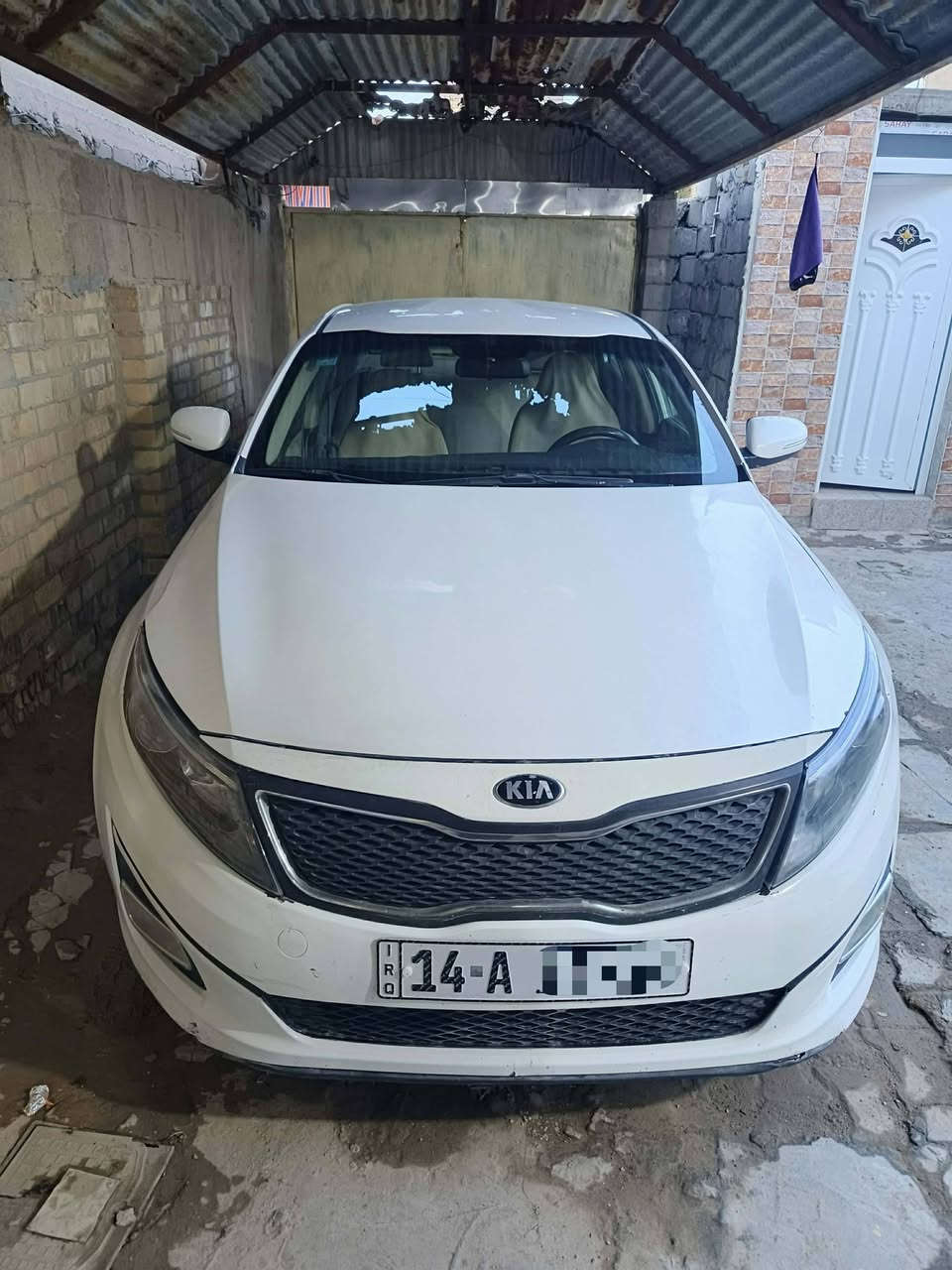 السلام عليكم اخوان سياره اوبتيما وارد امريكي مكينه ٢٤٠٠ جي دي اي 
لون ابيض رقم انكليزي بصره سنويه ٢٠٣٠ بيها جاملغ وبنيد مكان السياره السماوه  السعر ١٢٠$ وبيها مجال 
رقم صاحب السياره ***********
