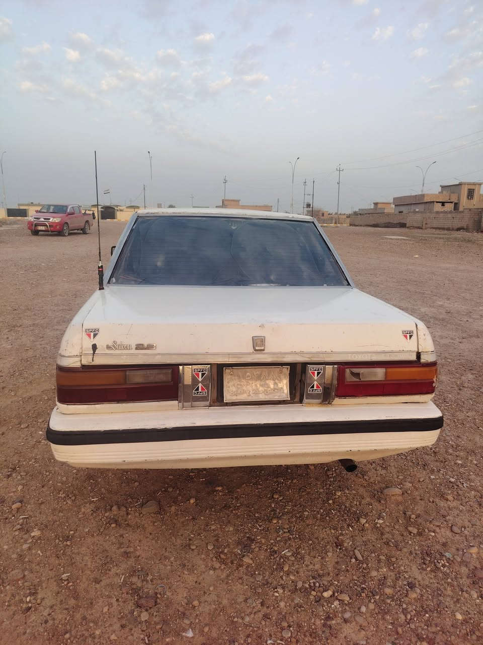 سبور للبيع فحص راعيها ماندله ابيع حبل سياره كاعده اي نقص مابيها  وحلوه محرك بلاد كير عادي لاتنقيص ولا تبخير سعر 15 $ بيها مجال   ***********
