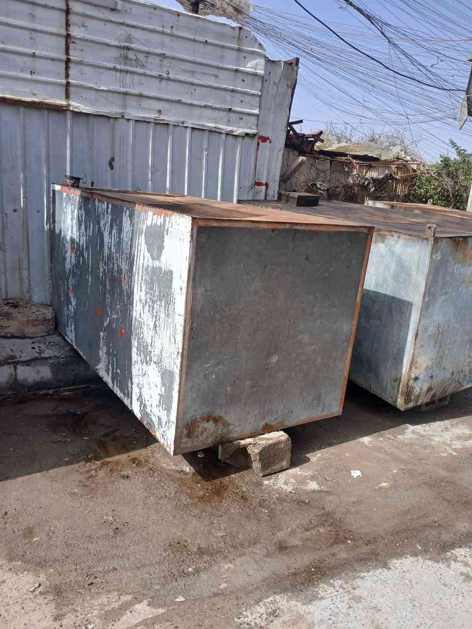 تانكيات للبيع ٣ الواحد ٤ الألف السعر ٦٠٠ كلهن بغداد العبيدي نضيفات ***********
