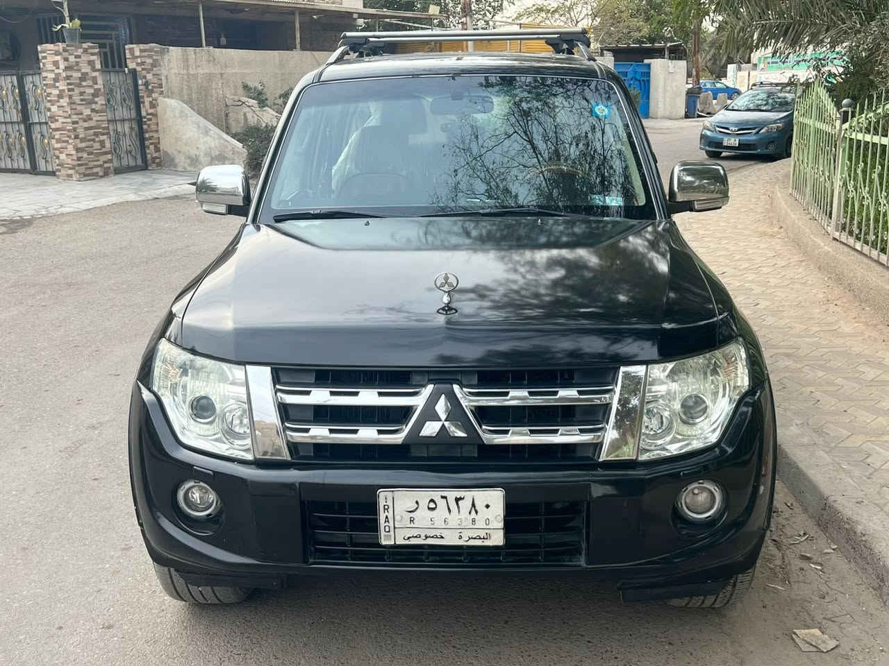 السلام عليكم باجيرو 2014حبتور لون اسود بدون حادث مكينة 3500 المرغوب حساسات خلفية 
فتحة قمارة سلايت 
لايت زنون 
مري كهرباء+اشاره بالمري 
فور ويل ودبل كير 
كروس سرعه 
رقم بصره مشروع وطني تحويل مباشر 
تحكمات ستيرن 
كامره خلفيه 
ثلاث قطع تبريد 
كشنات جلد
وباقي تفاصيل الحبتور معروفه 
صدر امامي وخلفي جديد كامله السياره مابيه اي نقص 
140$ وبيها مجال
مكاني بغداد الجديدة ***********
