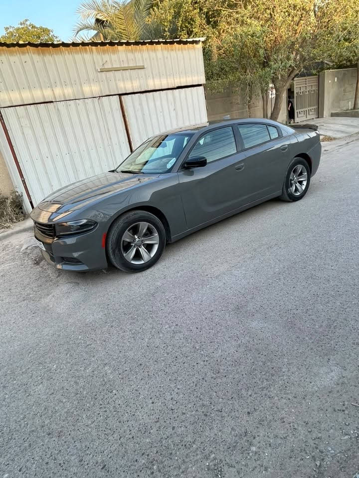 السلام عليكم
للبيع جارجر 2018 فئه SXT فول 1/1
حادثه الجاملغ الامامي وباب السايق والخلفي 
رقم بغداد الجديد هزه جديده بسمي السياره تحويل ثاني يوم 
تو ويل فول 1/1
- مواصفات السيارة
- بصمة تشغيل
- بصمة ابواب
- بصمة جنطة
- لد امامي
- فتحة
- لد خلفي
- تبريد خلفي
- كشنات كهرباء
- كشنات تدفئة
- ستيرن حراري
- شاشة
- كامرة خلفية
-حساسات خلفيه 
وباقي المواصفات المعروفة اخوان سيارة كلش حلوة وجاهزة من كير ومكينة وحدادية وتبريد وكهربائيات 
شادلها تخم تاير جديد 
السعر 193وبيها مجال
مكاني بغداد 
***********
