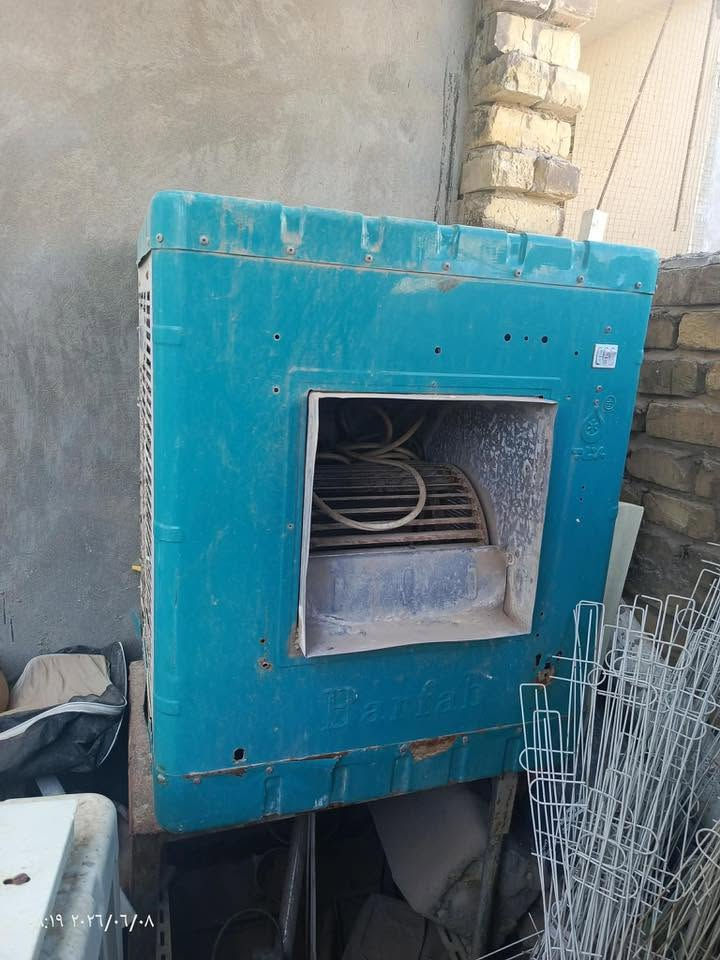 مبردات عدد 2 نضيفات وشغالات 100‎%‎ 
العنوان حلة  حي نادر 
 للاستفسار الاتصال على الرقم ***********
