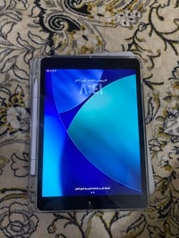 ايباد 9 ذاكرة 64 بطارية 90 مكفول وكله شغال ويا قلم وكفر نهايته مال بيع...