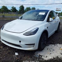 تسلا موديل Y • ٢٠٢٤ • مزاد النجف ٢٩/١٢/٢٠٢٥