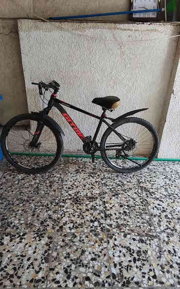 بايسكل جبلي للبيع مستعمل شهر بس اصلي كلشي مابي اريده 130 نضيف الرقم ***********
