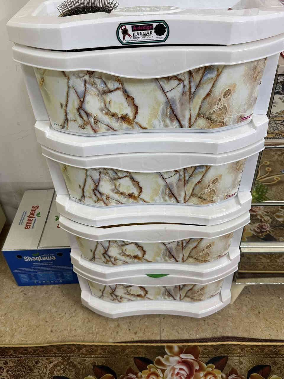 السلام عليكم غراض بيت للبيع كلمن و سعره للاستفسار اكثر للاتصال على رقم ***********
