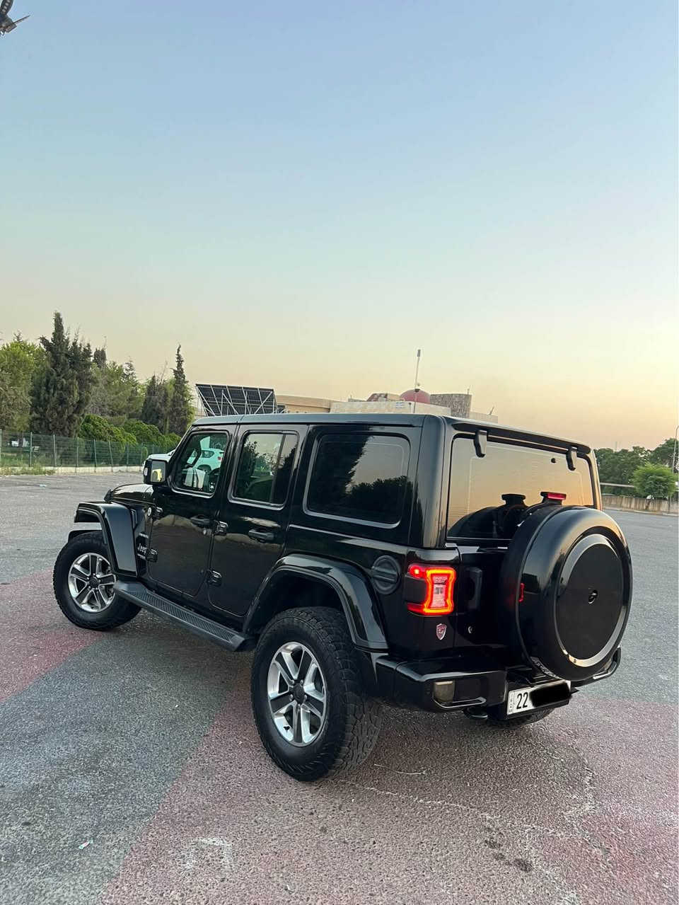 سلام عليكم 
Jeep Wrangler Sahara 2019
٦ سلندر  V6
خليجي وكالة هارلم
فول مواصفات 
شاشة كبير 
داخل اصفر 
سيستم سماعة alpine 
لايت بكلايت ليد 
كلين تايتل سيارة دعامي لدعامي ب شرط
بدون صبغ بدون بارد 
سيارة جديد مابي ربع دينار مصرف 
تحويل وكالة  نفس يوم 
مكان اربيل 
سعر خاص💵 
واتساب *********** أربيل, العراق
