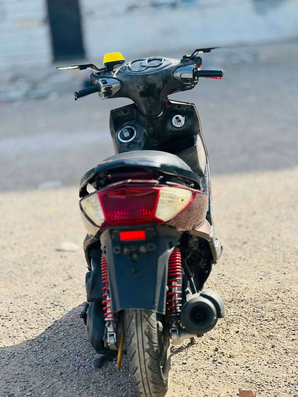 سلام عليكم سكنس فحل للبيع نوزل خطين  موديل 2012 ياباني قبق نفخ  ستاند حساس دراجه معدل يخبل صوت ناعم كفرات  مستبدله تايوان ولقديمات موجوده كهربائيات كلها شغاله بيها امرايات ام الاشاير دهن امزويل بانزين محسن دراجه خير من الله نكره سلف وهندر بكل وقت
عنوان بغداد العامريه السعر 650 وبيها مجال
***********
