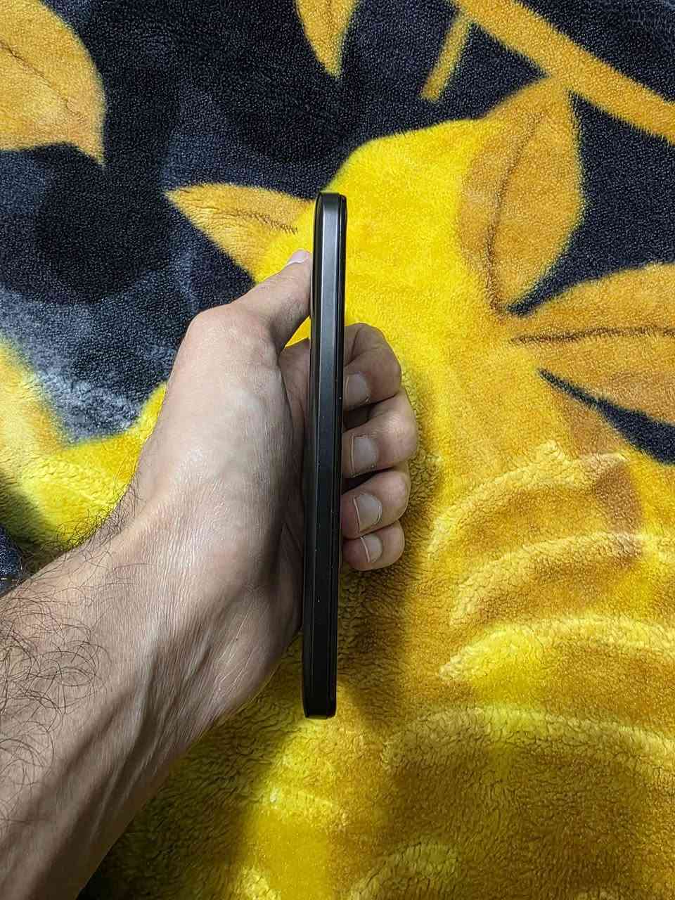 تلفون lenovo vibe 
جهاز كلش نظيف
دبل سيم كارت 
سعرة ٧٠ الف دينار
للتواصل على الرقم ***********
