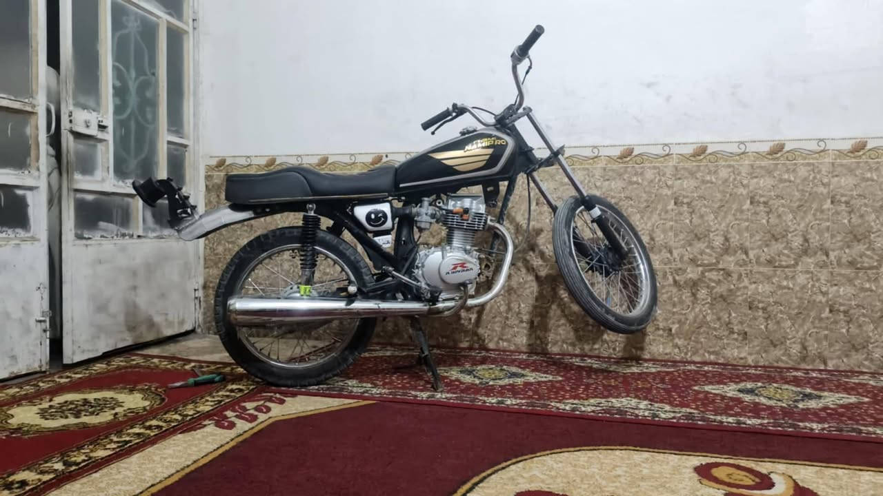 عمي سلام عليكم دراجه للبيع تعمير 25 كله اصلي محرك مامفتوح برغي  دراجه خير من الله مالت جناي مامغسوله تره مكاني شاميه  وشراي بي خير ويدلل السعر ب 550 وبيه مجال لطيبين هاذه رقمي للتواصل *********** 🙂🌹
