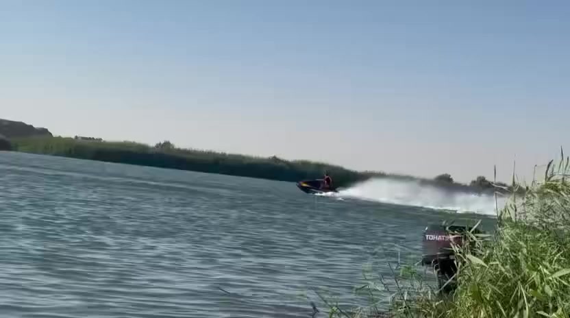 السلام عليكم 
جد سكي نضيف جداً
للبيع 
سيدو 2013
للاستفسار***********
