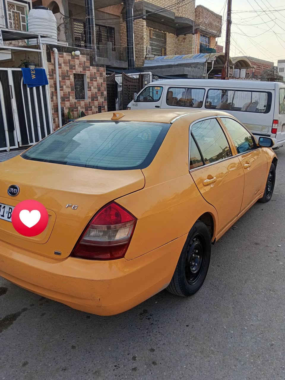 سلام عليكم بيوايدي اف6 مديل 2011 بسمي رقم جديد سنويه 28 بيه نقوصات بسيطه مكينه تنقيص كير عينه وصينيه تعبانه بس تمشي السياره طبيعي يرادله ترتيب السعر 31 وبيه مجال رقمي*********** مكاني بغداد الحسينيه
