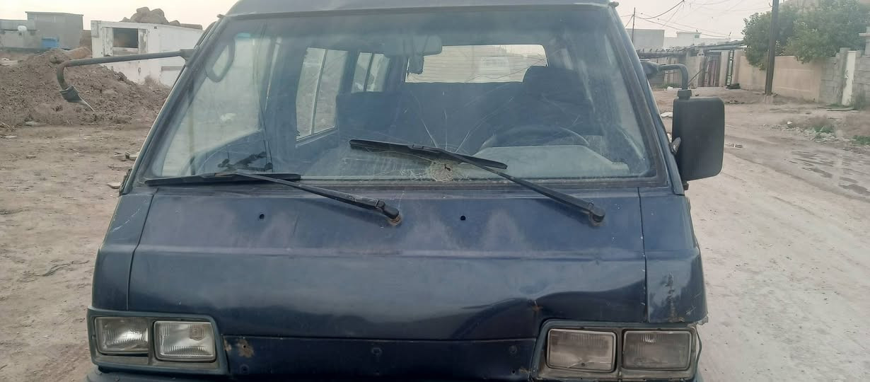 سلام عليكم سياره هونداي موديل 93 بغداد جاهز من كلشي خيط تبخير بل محرك راعيهه موجود تحويل العنوان بغداد *********** السعر 17 ورقه
