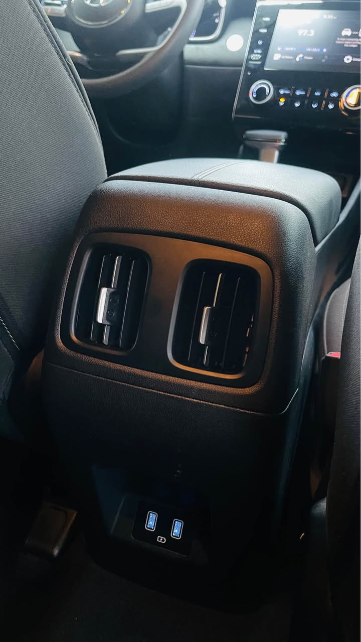 Hyundai tucson SEL
مواسەفات SEL
مۆدێل 2023
تەنها ٦٠٠٠ هەزار ڕۆشتووە
کوشن کارەبا و هیتەر
سندوق کارەبا
شەحن وایەرلێس
سوکان هیتەر
ڕادار ٣٦٠ پلە
کامێرا
بەسمە و شەغال
تەبرید٢ بەش
شاشە گەورە
تەبرید مەرکەزی
زۆر مواسەفاتی دیکە
ژمارە موبایل
***********

Hyundai Tucson SEL 2023
هونداي توسان (تكسون ) 2023 SEL 
 ماشية 6000 ميل فقط 

بدون ايرباك بدون دواخل حادث بسيط جداً 
جاملغ صبخ

مواصفات SEL
تدفئة كشنات
تدفئة ستيرن 
كشنات كهرباء
بصمة وتشغيل عن بعد
صندوك كهرباء 
شحن وايرليس
تبريد مناخين 
مثبت سرعة و محافظة على المسار
رادار امامي وخلفي وجانبي
تبريد قطعتين
كانع انزلاق 
لايت زينون
شاشة كبيرة
ابل كاربلاي + اندرويد اوتو 
وباقي مواصفات التكسون المعروفة 

رقم تلفون 
*********** السليمانية, العراق
