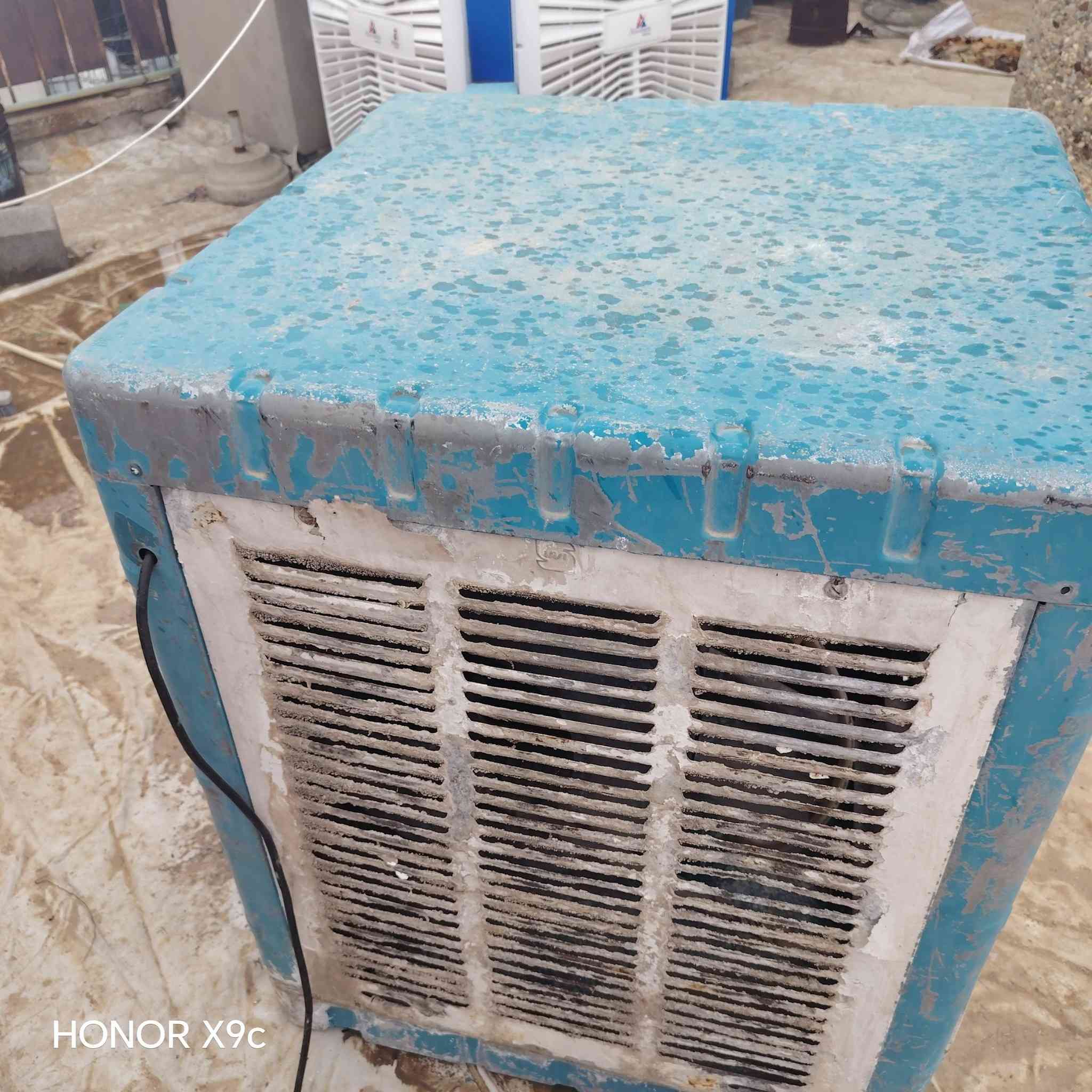 مبرده للبيع في حي بناء الجاهز الاتصال ***********
