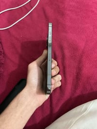 ايفون ١٢ برو ماكس • بطارية ١٠٠ • مبدله وكالة