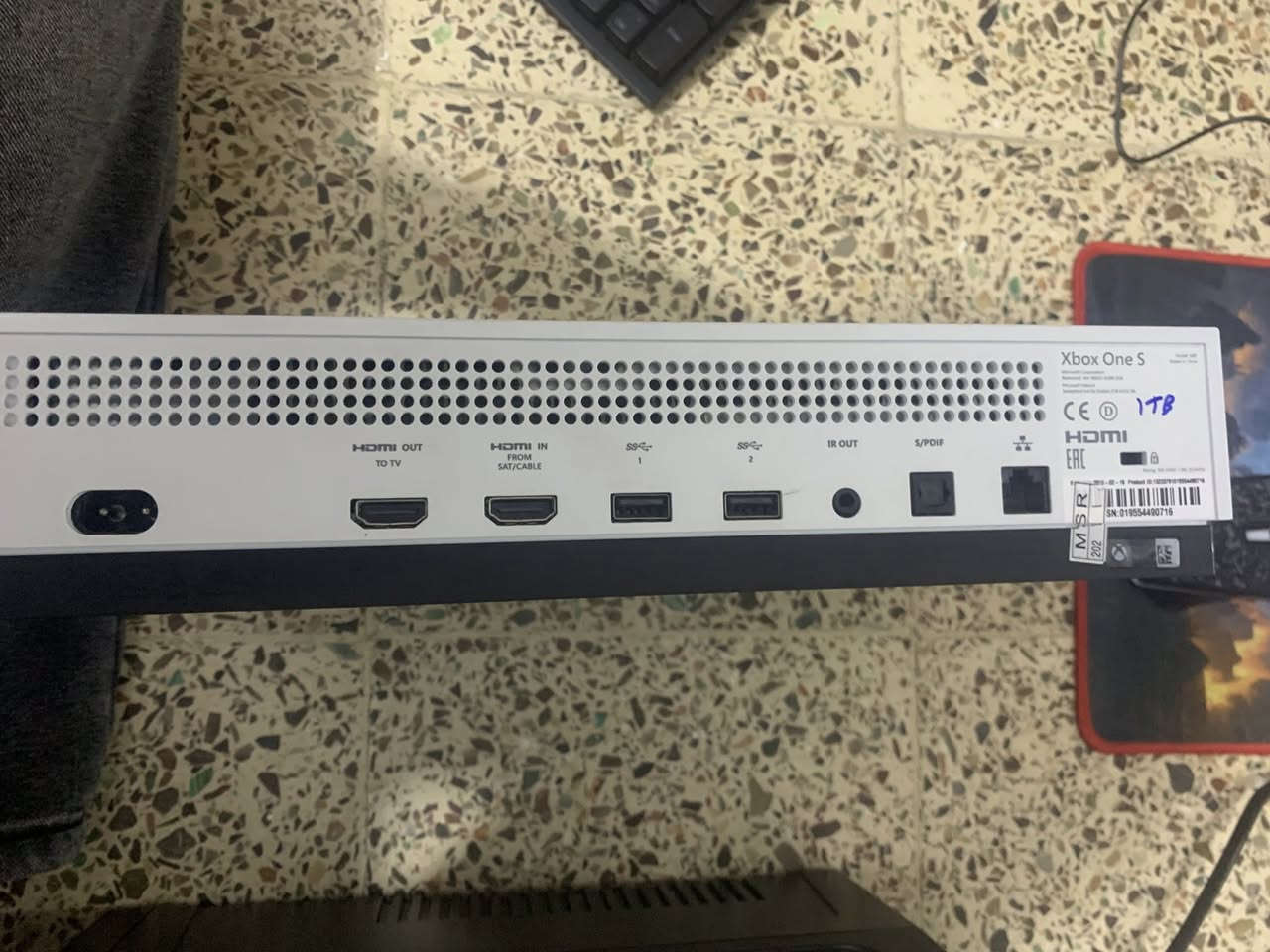 Xbox one s
ذاكره 1 تيرا
الجهاز غير داخل صيانه 
ملحقاته :
جويستك 1 مال جهاز سيريس اصليه مع بطارية وكيبل
ماوس وكيبورد R8 
 مع كامل ملحقات الجهاز
يو بي اس combo rising
السعر 225 وبي مجال
الموقع بغداد تواصل واتساب : ***********
