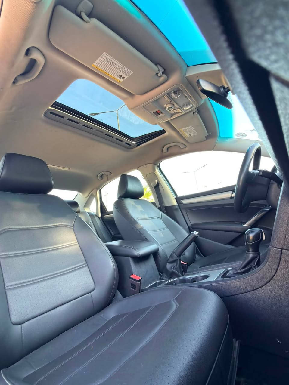 للبيع فقط
PASSAT .. SE 
مديل 2021
وارد امريكي 
لون نيلي 
داخل اسود
ماشية 86 mi
فئة SE فوول فول 
قوة محرك 20 تيربو 🚀🚀
بصمة تشغيل 
ابواب بصمة 
تبريد قطعتين 
لايت لد زينون
شاشة كبير 
كامرة 360
رادار امامي 
رادار خلفي 
نقطة عمياء
اشاير مري 
توقف ذاتي 
كشن جلد 
كشن كهرباء
نظام كير اوتو + عادي 
ويل كروم حجم 19
تحكم استيرن جهتين 
نظام سماعات مظخم
بعد بيه مواصفات خير من الله 
ملاحظات سيارة مذكور بل سونار 
نسبة نظافة ماشاءالله 95‎%‎
سيارة جاهز من كل نواحي 

سيارة مكفولة من 👇
بدون شاصي 
لايوجد اضرار امامي 
خلف سيارة كبس
دبل كازكيت تشتغل بانزين عادي 
كير +محرك +حجر صالنصة كله 100‎%‎ بدون عيب
صدر + كهربائية +ميكانيكية +تبريد كله بشرط 

تحويل + وكالة بشرط 🤝

مكان سيارة كركوك 
سعر 129$ بي مجال 🤝

رجاءً رجاءً رجاءً اقرة تفاصيل وشوف سونار وتواصل وياي 🙏

للأستفسار ( *********** )
