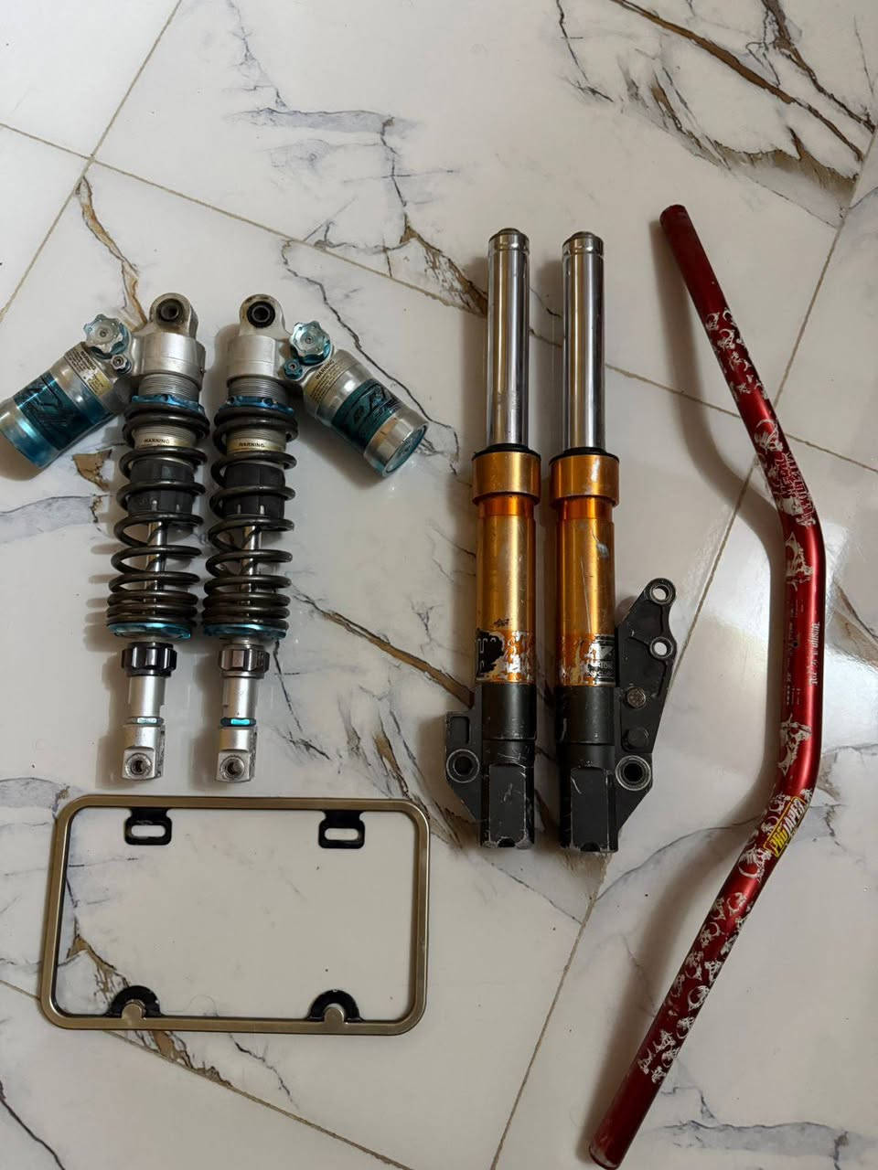 للبيع سكنس عام توصيل موجود ***********
