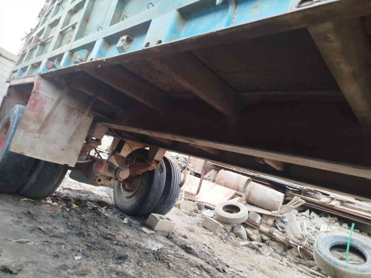 السلام عليكم 
مقطوره للبيع طول سبعه ونص صنيه ١١٠ مكان الديوانية للاستفسار الاتصال ***********
*********** مكلف بالنشر
