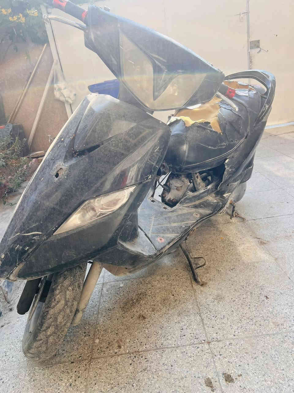 سلام عليكم حبايب كلبي دراجه ثعلب 140 للبيع الدراجه شغاله بس ماعرف شنو العطل مالته ابيع كوم حديد السعر خاص المكان بغداد بلديات
***********
