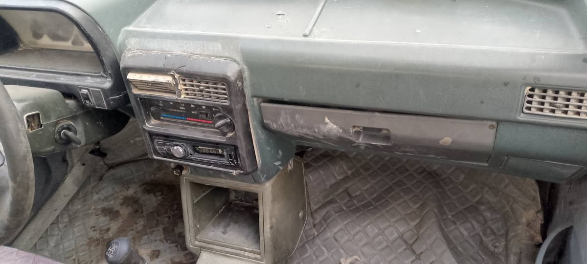 السلام عليكم سايبه للبيع رقم بابل موديل 11 مالكها بالحله ما واصله رقم الهاتف *********** السعر10
