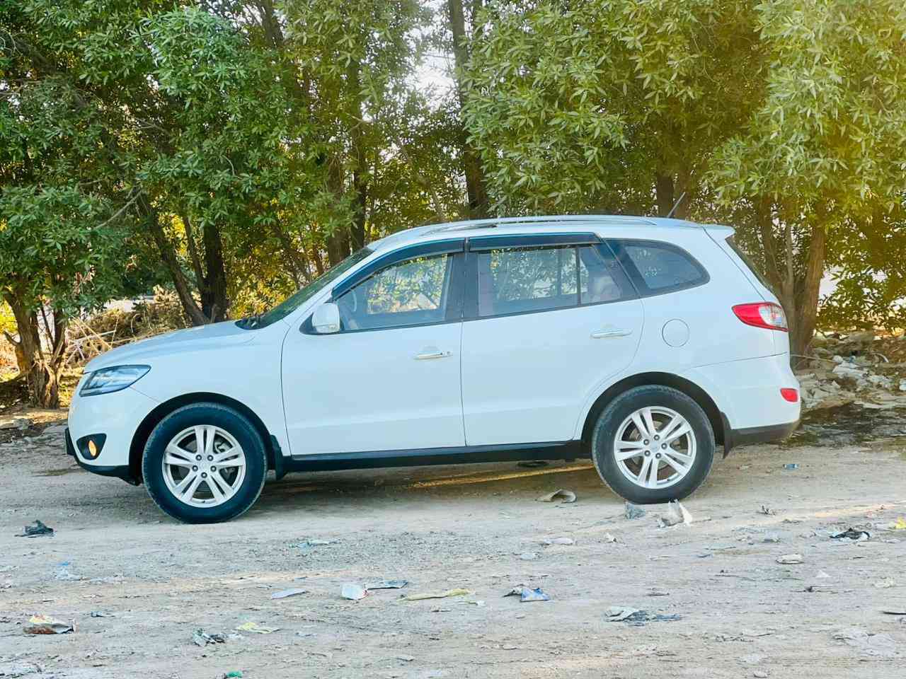 السعر. 119  الاتصال ***********

 سنتافي موديل 2011 وارد خليجي رقم بغداد سنويه مجدده مداور بئي وقت حاظر
 فول مواصفات 1ع1 محرك 6سلند ع وضع الشركه  سياره جديده بمعنه الكلمه

ملاحظه صبغ عام تكم وشواصي مكفولات
بدون دواخل شرط السونار تفحص وين ميعجبك صبغ درجه اولى مال جناي

مكينه وكير وحداديه جدد تخم تاير كهربائيات كله شغاله تبريد ثلج سياره مال جناي وترايه كلش حلو برغي ماعايزه

مكانه #نجف
