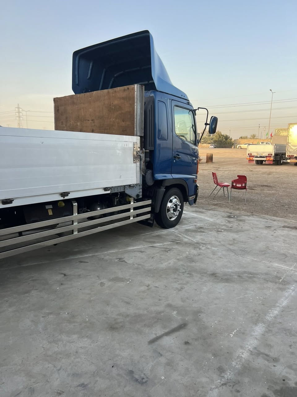 السلام عليكم سياره للبيع دخول جديد
موديل 2023 رقم بغداد مكينه 5سلندر  سته وربع 

بلادي العنوان واسط الصويرة ***********
