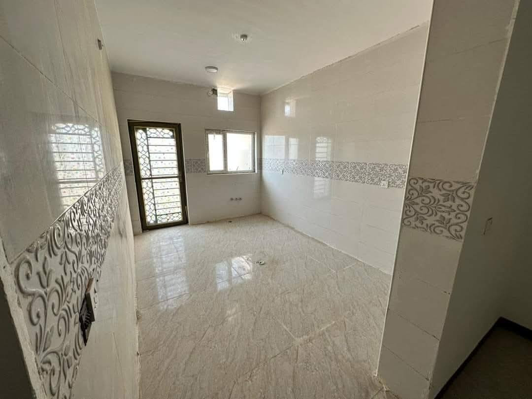 ‼️نقد ‼️ سند ‼️ حر
🏠 مدينة ابو تراب السكنية
📍 الموقع: محافظة النجف الأشرف

بيت 200 طابق ونص
🟠 تصميم الخارطة : 
غرفة عدد 3 - صالة عرضيه -  - استقبال -مطبخ - 
حديقة  - كراج خاص بالسيارة -‼️

ــــــــــــــــــــــــــــــــــــــــــــــــــــــــــــــــــ

اكتب "تم" 
📌 وستصلك التفاصيل عبر على الخاص.

او من خلال الارقام التالية. ‼️
***********
