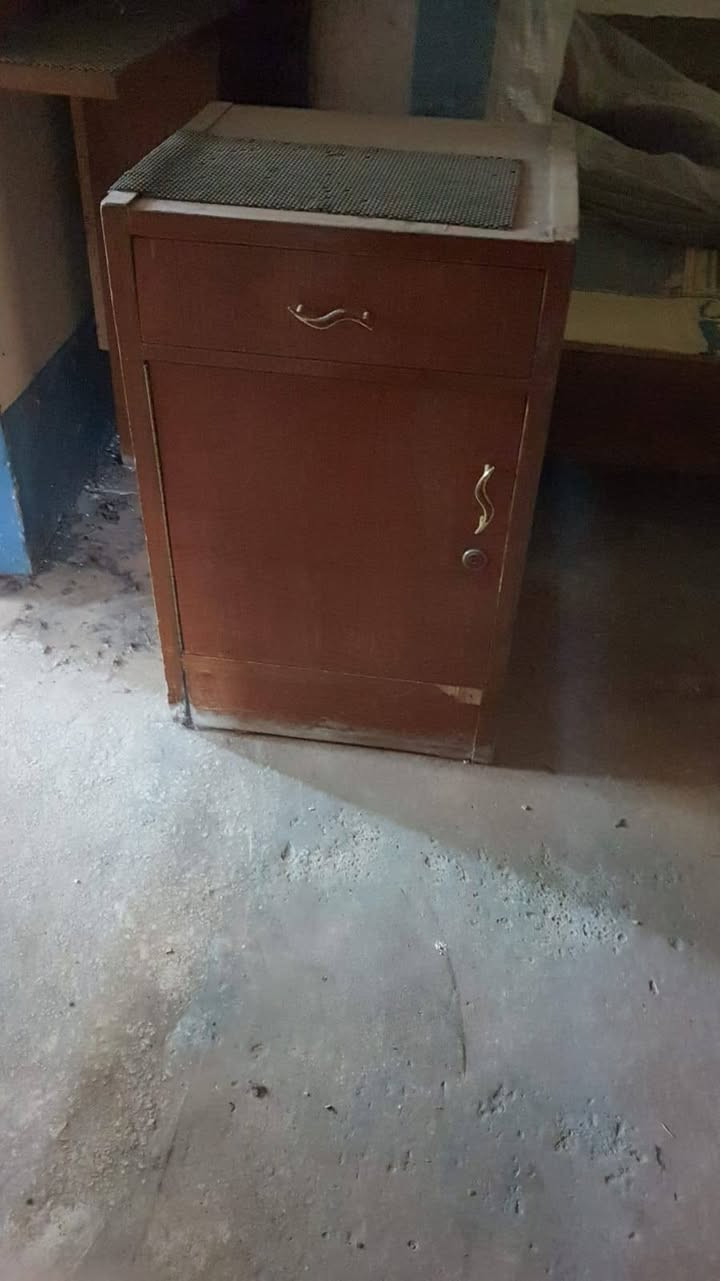 السلام عليكم...
الاتصال والاستفسار فقط على الرقم ماموجودين على الفيس 
دولاب خشبي 3ابواب بدون ملحق ب30الف
مكتبه ب50 الف
قطاركبير على الباتري ب18 الف
قطار وسط على الباتري 10 الف
ميز التلفزيون ب30الف
الكرويتة ب25الف
كنتور حديدي 50الف
ميز تواليت 40الف
جربايةمع دواليب 120 اذابدون دواليب 100 والدواليب فقط ب20
ميزتواليت60 الف
زاوية40 الف
الغراض هذا سعرهن قفل...
العنوان المقداديه... شهربان 
اني فقط مكلف بالنشر منجاوب على الفيس.. اي استفسار اتصال مو مسج على الرقم
***********
ورجاءاً فقط الشراي يتصل على الرقم
