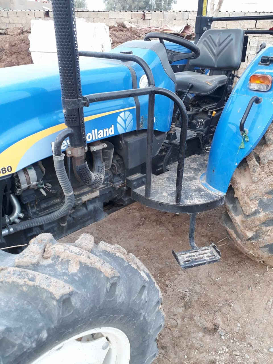 يتوفر لدينا 
محجرات ورباطات قماره 
ودواسات لحمايه الجاملغات من الفطر
 وحمايه الصالنصه من الاهتزاز
يوجد توصيل لجميع محافاظات العراق 
للتواصل والاستفسار الاتصال 
***********
